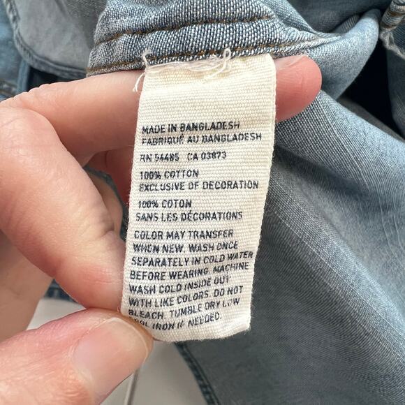 American Eagle AE Women’s size XS Denim pearl Snap Western Shirt Vintage Fit - Picture 4 of 7